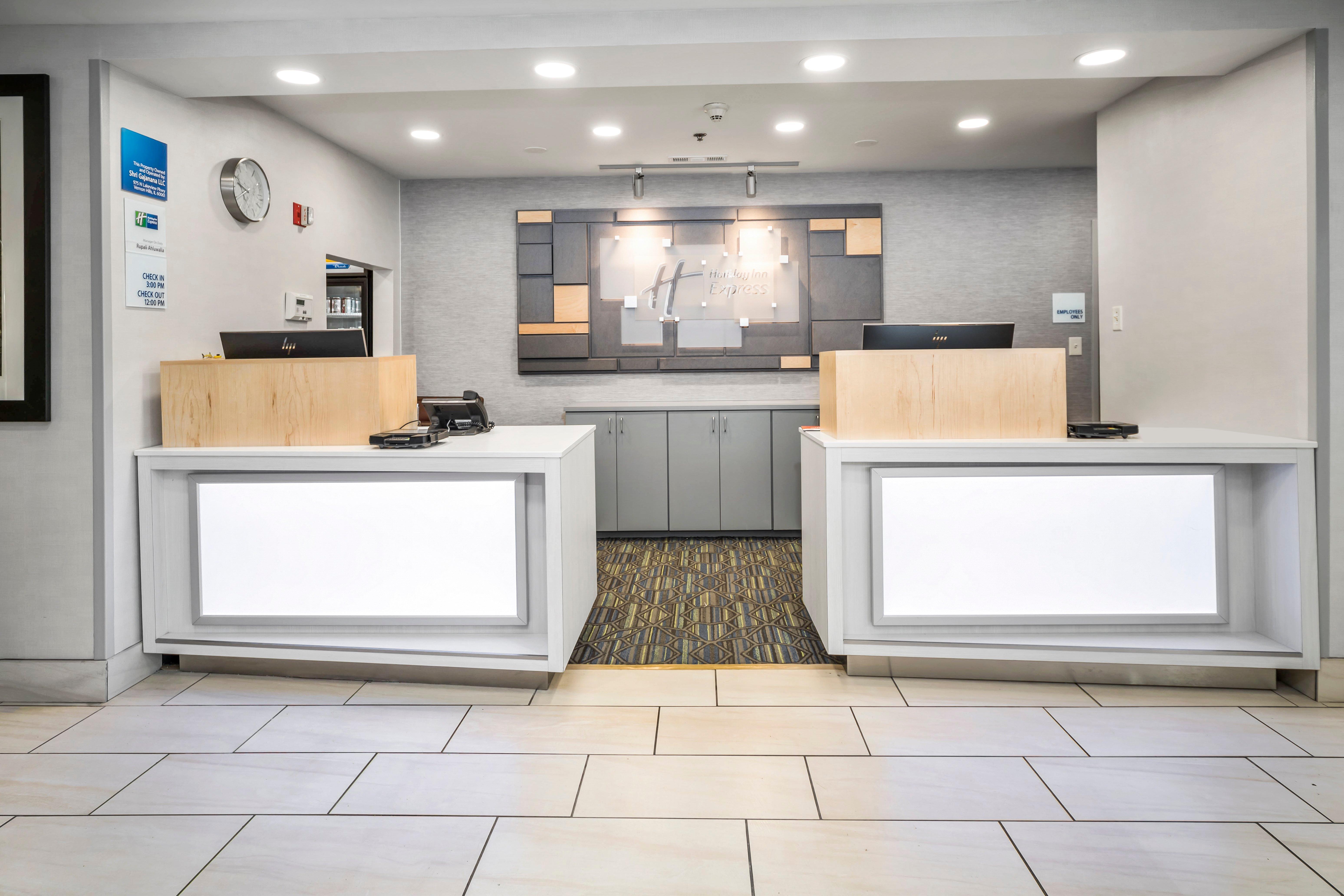 Holiday Inn Express Chicago Northwest-Vernon Hills By Ihg Exteriér fotografie