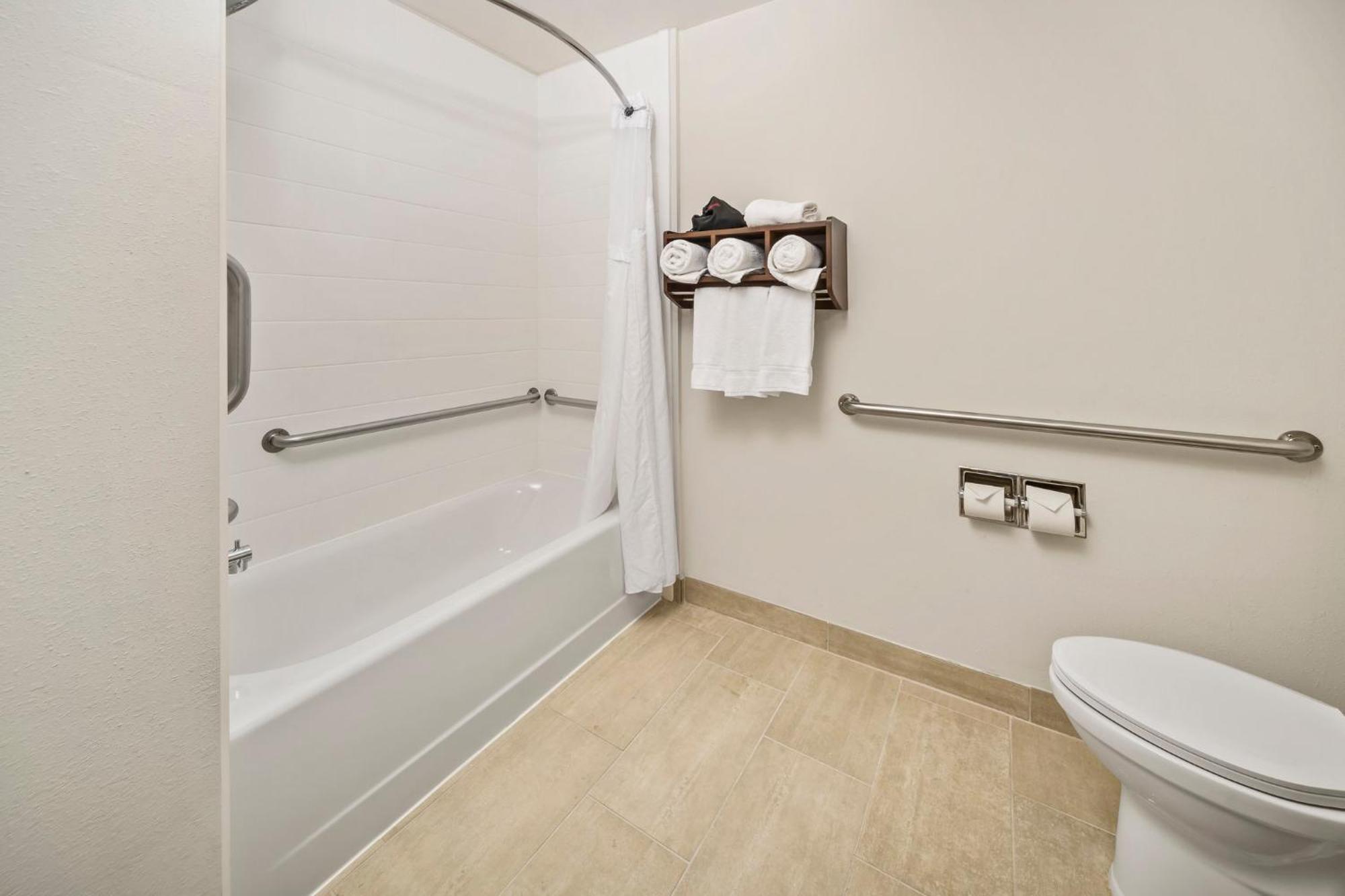 Holiday Inn Express Chicago Northwest-Vernon Hills By Ihg Exteriér fotografie