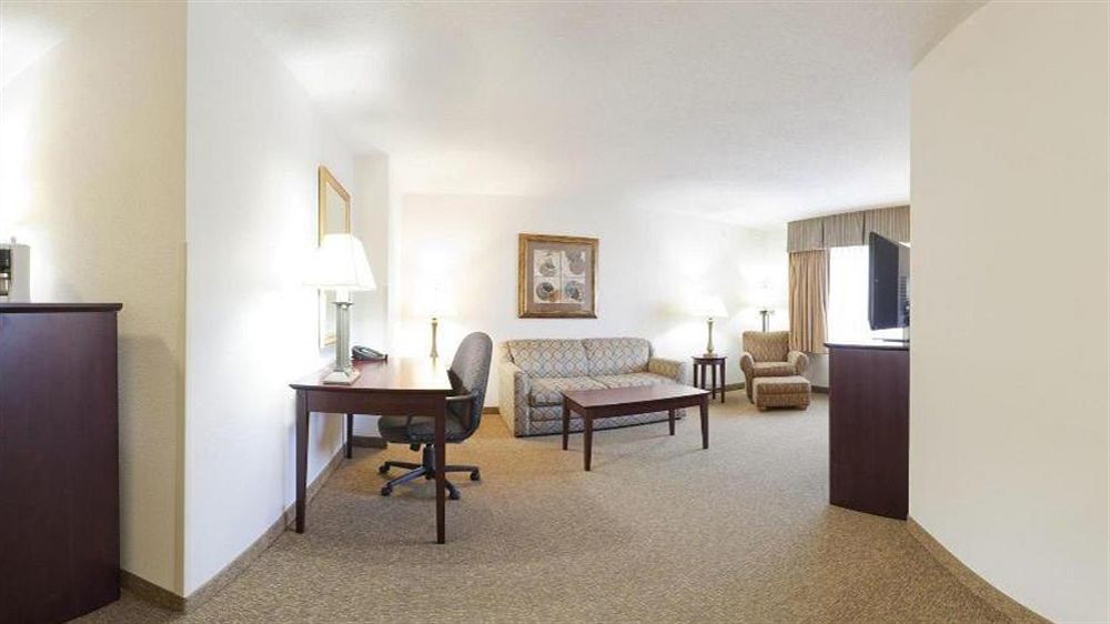 Holiday Inn Express Chicago Northwest-Vernon Hills By Ihg Exteriér fotografie