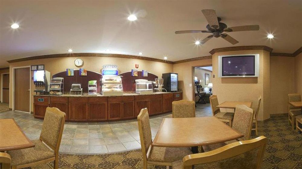 Holiday Inn Express Chicago Northwest-Vernon Hills By Ihg Exteriér fotografie