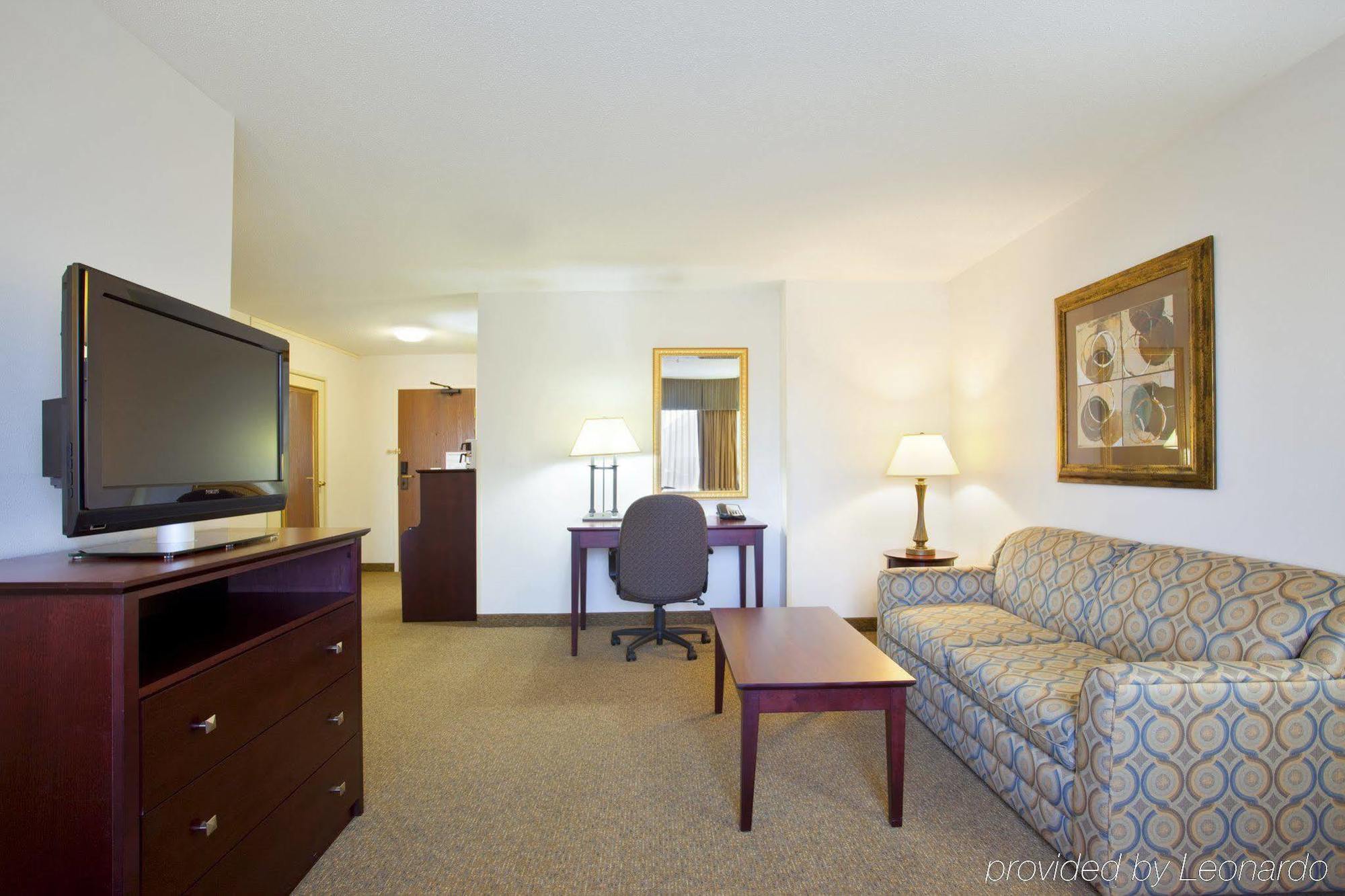 Holiday Inn Express Chicago Northwest-Vernon Hills By Ihg Pokoj fotografie