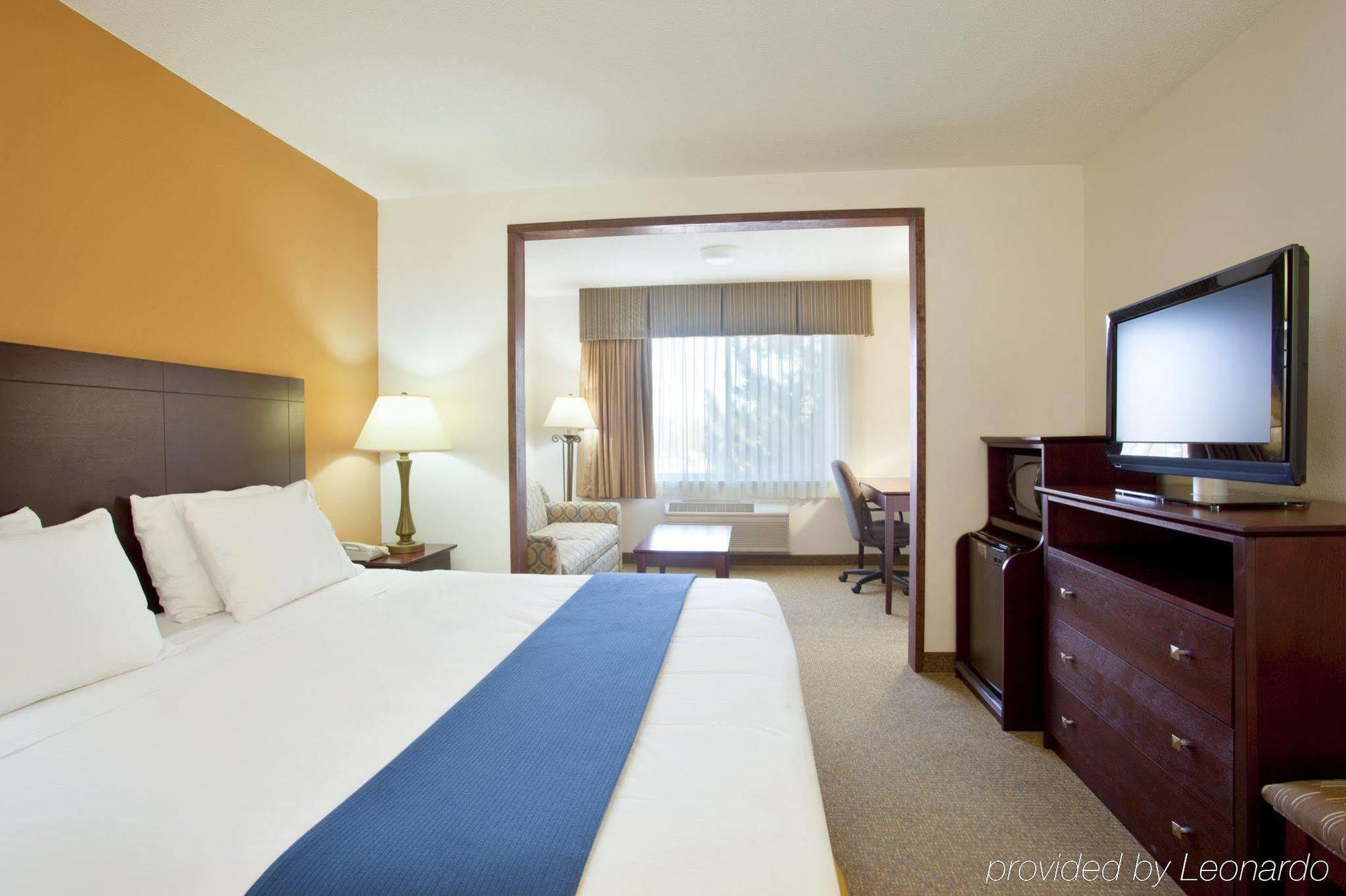 Holiday Inn Express Chicago Northwest-Vernon Hills By Ihg Pokoj fotografie
