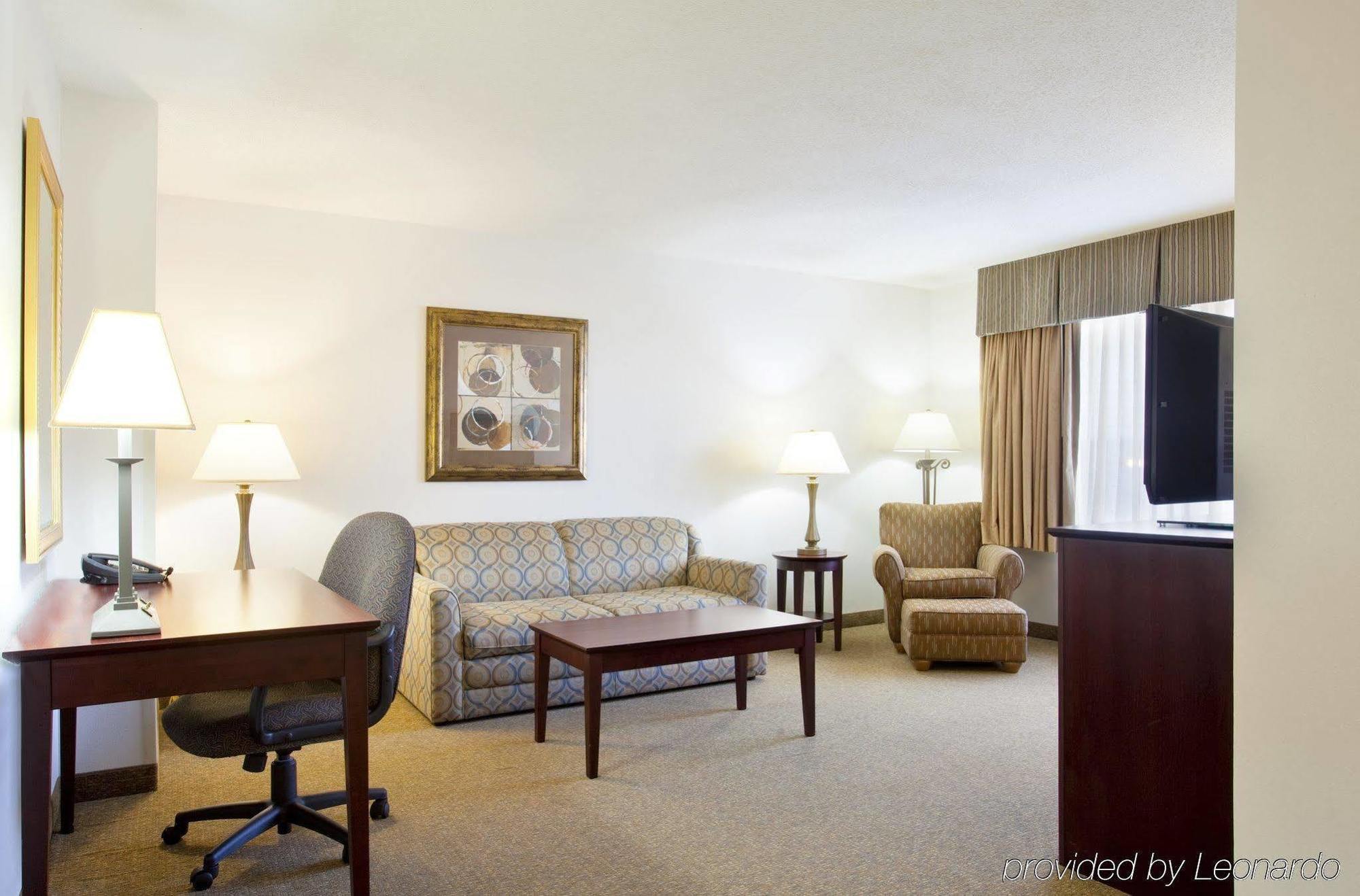 Holiday Inn Express Chicago Northwest-Vernon Hills By Ihg Pokoj fotografie