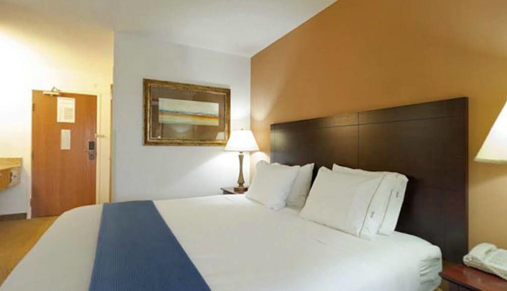 Holiday Inn Express Chicago Northwest-Vernon Hills By Ihg Exteriér fotografie