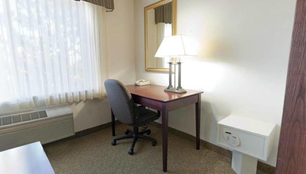Holiday Inn Express Chicago Northwest-Vernon Hills By Ihg Exteriér fotografie